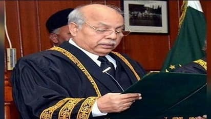 Pakistan : कौन हैं गुलजार अहमद, इमरान खान ने जिनका नाम केयर टेकर पीएम के लिए आगे बढ़ाया