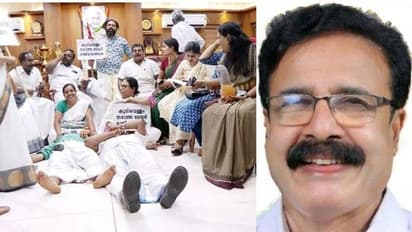 'തൃശൂർ മേയർ കാറിടിപ്പിച്ച് കൊല്ലാൻ ശ്രമിച്ചു'; കൊലപാതക ശ്രമത്തിന് കേസെടുത്ത് പൊലീസ്