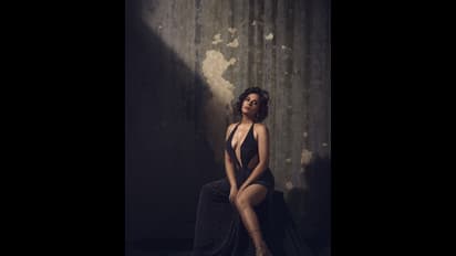 రెచ్చిపోయిన ఆన్ స్క్రీన్ షకీలా.. ప్యాంట్ అన్ జిప్ చేసి మరీ బోల్డ్ రచ్చ, మామూలు బీభత్సం కాదు.. 