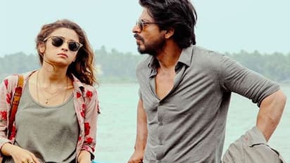  शाहरूख खान की नसीहत भूल गई करीना कपूर खान, आलिया भट्ट, बायकॉट के खिलाफ पहले ही दे दी थी चेतावनी !