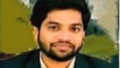 एएमयू के प्रोफेसर जितेंद्र कुमार को किया गया निलंबित, हिंदू देवताओं के नाम पर दुष्कर्म का पाठ पढ़ाने का आरोप