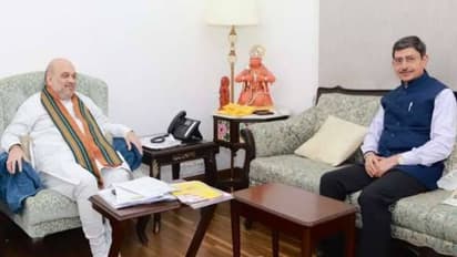 நீட் தேர்வால் தமிழக அரசோடு உச்சத்தை தொட்ட மோதல்...! அவசர, அவசரமாக டெல்லிக்கு பறந்த ஆளுநர் ரவி 