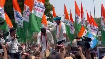 విద్యుత్ సౌధ వద్ద తీవ్ర ఉద్రిక్తత: చివరకు కాంగ్రెస్‌ నేతలను లోనికి అనుమతించిన పోలీసులు.. 