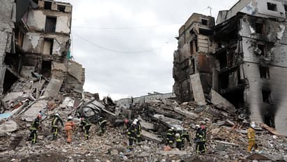 রাশিয়ার মিসাইল হামলা- ইউক্রেনের ট্যাঙ্ক উড়িয়ে দেওয়া , দেখুন যুদ্ধের ভিডিও গুলি