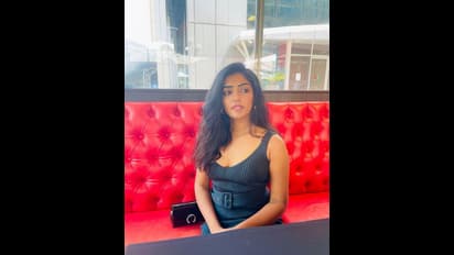 Esha Rebba Pics : నటి ఈషా రెబ్బా లేటెస్ట్ పిక్స్..  ఆ హీరో కూతుళ్లు వరుస కామెంట్లు.. ఏమంటున్నారంటే?