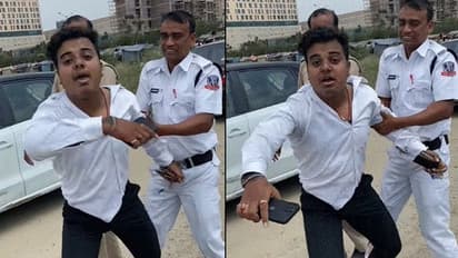 'বাবা কলেজে পড়াচ্ছে, মানে অনেক টাকা', শহরে পুলিশের বিরুদ্ধে চূড়ান্ত হেনস্তার অভিযোগ ২ পড়ুয়ার