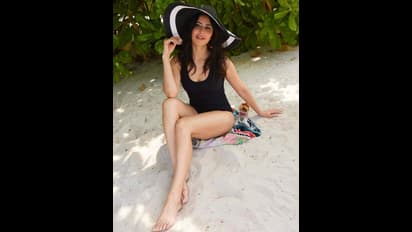 ಬೋಲ್ಡ್‌ ಪೋಟೋ ಶೇರ್‌ ಮಾಡಿಕೊಂಡ Katrina Kaif ; Swimsuitನಲ್ಲಿ ನಟಿ!