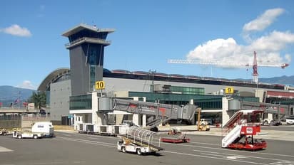 DLH Cargo Plane: പറന്നുയര്‍ന്നു, പിന്നെ തിരിച്ചിറക്കി; രണ്ടായി മുറിഞ്ഞ് വീണ് ഡിഎച്ച്എല്ലിന്‍റെ ചരക്ക് വിമാനം 