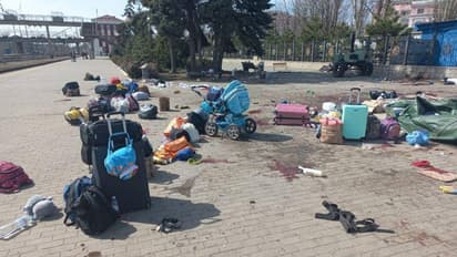 ಉಕ್ರೇನಿನ ರೈಲ್ವೆ ಸ್ಟೇಷನ್‌ ಮೇಲೆ ರಷ್ಯಾ ದಾಳಿಗೆ 40 ಜನರು ಬಲಿ!