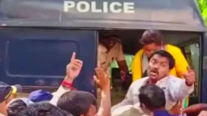 महाराष्ट्र में अचानक क्यों उग्र हो गए ट्रांसपोर्ट कर्मचारी, शरद पवार के घर पहुंचे, पत्थर और चप्पलें फेंकी