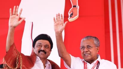 மத்திய அரசை எதிர்க்க ஒன்று சேர வேண்டும்.. குரலெழுப்பிய ஸ்டாலின்.. உருவாகுமா மூன்றாம் அணி..