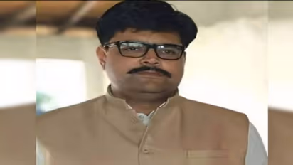 बाहुबली सपा विधायक समेत अन्य पर दर्ज हुआ केस, रेलवे के ठेके में 2 फीसदी मांगी रंगदारी