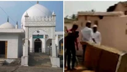 பள்ளிவாசலுக்கு பாஜக நிர்வாகி கொடுத்த பரிசுப்பொருள்...! வீதியில் தூக்கி எறிந்த இஸ்லாமியர்கள்.