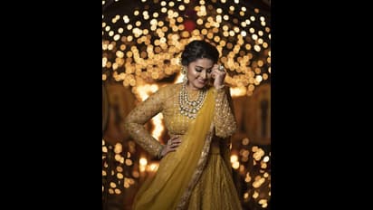  Sneha Latest Photos : వయసు పెరిగినా తరగని అందం.. నటి  స్నేహ గ్లామర్ కు కుర్రాళ్లు తడబడాల్సిందే.. 