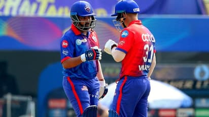 ఢిల్లీ కొడితే ఇలా ఉంటుందన్నమాట.. దంచికొట్టిన పంత్ సేన..వార్నర్ ఈజ్ బ్యాక్.. కేకేఆర్ కు భారీ టార్గెట్