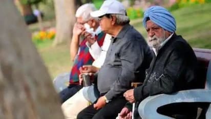 इन 10 बैंकों में सीनियर सिटीजंस को एफडी से हो रही है सबसे ज्यादा कमाई, जानिए कितना मिल रहा है ब्याज 