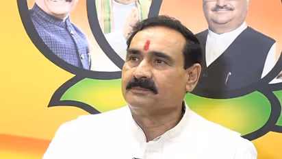 শাবানা আজমি, নাসিরুদ্দিন শাহ আর জাভেদ আখতার 'টুকড়ে টুকড়ে গ্যাং'এর এজেন্ট, বললেন মন্ত্রী