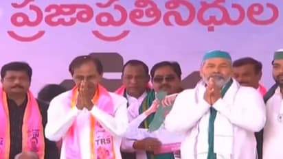 ధాన్యం కొనుగోలుపై ఢిల్లీలో టీఆర్‌ఎస్ పోరు.. దీక్ష ప్రాంగణానికి చేరుకున్న సీఎం కేసీఆర్‌, రాకేష్ టికాయత్