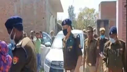 दहेज हत्या का मुकदमा दर्ज होने से आहत पति ने पत्नी की जलती चिता में कूदकर किया आत्महत्या का प्रयास