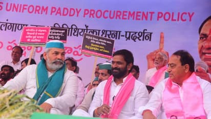 దేశ రాజధానిలో టీఆర్ఎస్ నిరసన దీక్ష... కేంద్రానికి కేసీఆర్ అల్టిమేటం (Photos)