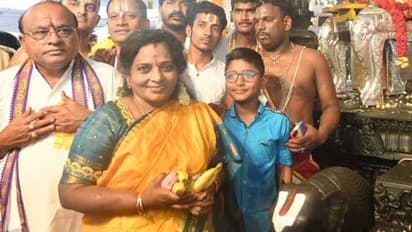 గిరిజన మహిళలకు సామూహిక సీమంతం: పాల్గొన్న గవర్నర్ తమిళిసై (ఫోటోలు)