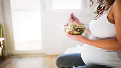 கர்ப்பிணிகளின் கவனத்திற்கு: கோடையில் நீங்க ஆரோக்கியமாக இருக்க இந்த பழத்தை கண்டிப்பாக சாப்பிடுங்க..!!