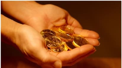 വിഷുക്കൈനീട്ടം നൽകാൻ പൊതുജനങ്ങളിൽ നിന്നും പണം വാങ്ങരുത്; മേൽശാന്തിമാരോട് കൊച്ചിൻ ദേവസ്വം ബോർഡ്