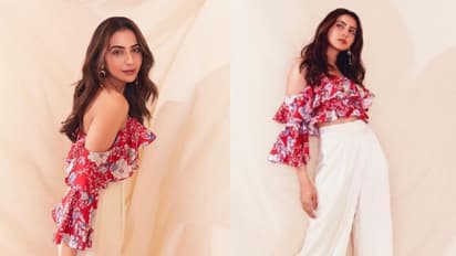Rakul Preet Pics: స్లీవ్ లెస్ డ్రెస్ లో రకుల్ కిల్లింగ్ లుక్స్..  గ్లామర్ తో అటెన్షన్ డ్రా చేస్తున్న బ్యూటీ  