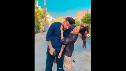 ভাই-বোনের খাট্টা-মিঠা মোমেন্ট, ইন্সটাগ্রামে ছবি শেয়ার শেহনাজ গিলের ভাইয়ের