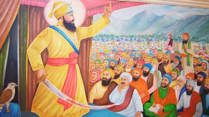 Baisakhi 2022: बैसाखी पर हुई थी खालसा पंथ की स्थापना, सिक्खों की कुर्बानी से जुड़ी है ये महत्वपूर्ण घटना