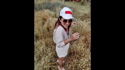 Amala Paul: ప్యాంట్‌ లేకుండా జంగిల్‌లో విహరిస్తున్న బన్నీ భామ.. హాట్‌ థైస్‌ అందాలకు కుర్రాళ్లు ఫిదా 