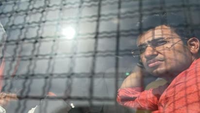 బీజేపీ ఎంపీ తేజస్వి సూర్యను అదుపులోకి తీసుకున్న రాజస్తాన్ పోలీసులు..