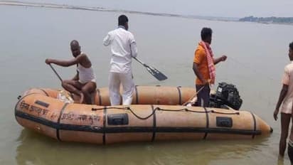 बिहार के मुंगेर में बड़ा हादसा: देखते ही देखते गंगा में समा गए 7 दोस्त, दो की मौत, एक का दूर-दूर तक पता नहीं