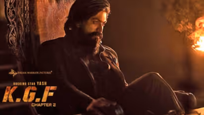 KGF 2 movie review : 'സ്ക്രീനില് തീ പടര്ത്തി റോക്കി ഭായി'- 'കെജിഎഫ് 2' റിവ്യു