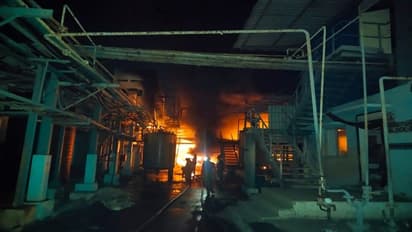 ఏలూరులో భారీ అగ్ని ప్రమాదం.. ఆరుగురు మృతి, పలువురి పరిస్థితి విషమం..