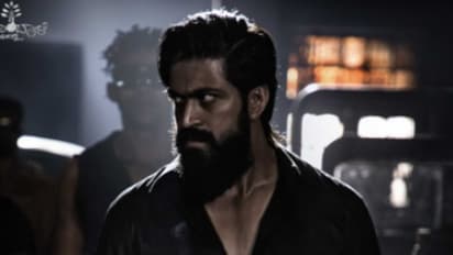  KGF 2; ಹೃತಿಕ್, ಆಮೀರ್ ಸಿನಿಮಾಗಳನ್ನು ಹಿಂದಿಕ್ಕಿ ಬಾಲಿವುಡ್ ನಲ್ಲಿ ಹೊಸ ದಾಖಲೆ ಬರೆದ ಯಶ್