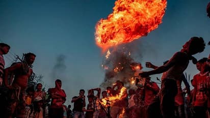 বাংলার ঐতিহ্যবাহী উৎসব গাজনের মেলা, চৈত্র সংক্রান্তিতে জেনে নিন বাংলার এই উৎসবের গুরুত্ব
