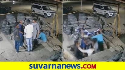 ಇದ್ದಕ್ಕಿದ್ದಂತೆ ಕುಸಿದ ಸ್ಲಾಬ್‌: ಚರಂಡಿಯೊಳಗೆ ಬಿದ್ದ ಐವರು, ವಿಡಿಯೋ 