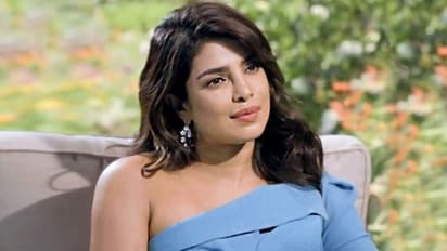 प्रियंका चोपड़ा ने यूक्रेन के रिफ्यूजी से पोलैंड में की मुलाकात, Nick Jonas की वाइफ ने इस तरह किया रिएक्ट