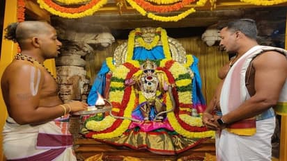 ఒంటిమిట్టలో బ్రహ్మోత్సవాలు.. శివధనుర్భంగాలంకారంలో దర్శనమిచ్చిన కోదండరామస్వామి...