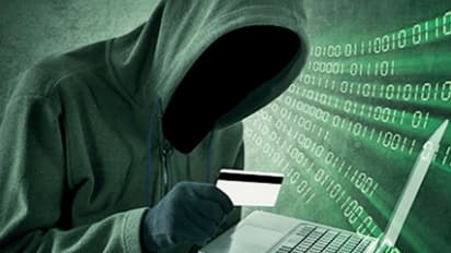 ഓൺലൈൻ പണം തട്ടിപ്പ് : തൃശൂർ സ്വദേശിയുടെ പരാതിയിൽ മുഖ്യപ്രതിയെ ജാര്‍ഖണ്ഡിൽ ചെന്ന് പൊക്കി പൊലീസ് 