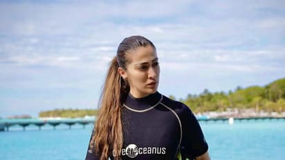 தம்மாத்துண்டு உடையில் ராய் லட்சுமி..அண்டர் வாட்டர் டைவிங்கில் கலக்கும் கவர்ச்சிகன்னி..