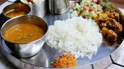 சாப்பாட்டில் உப்பு அதிகமா போச்சு..அதுக்கு இப்படியா பண்றது ? மனைவியை வெட்டி கொன்ற கணவன் !