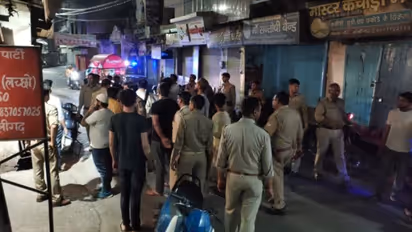 अलीगढ़ में माहौल बिगाड़ने का हुआ प्रयास, इबादत कर निकल रहे लोगों पर बरसाए गए पत्थर