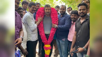 Vikram : நடிகர் விக்ரம் பிறந்தநாள் ஸ்பெஷல்... அடுத்தடுத்து வந்த 2 சர்ப்ரைஸ் அப்டேட்டுகளால் ரசிகர்கள் குஷி