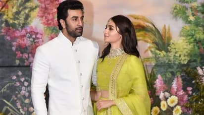 करीना कपूर ने आलिया भट्ट को गिफ्ट किया कीमती डायमंड नेकलेस तो इन दोस्तों से भी मिले लाखों के तोहफे