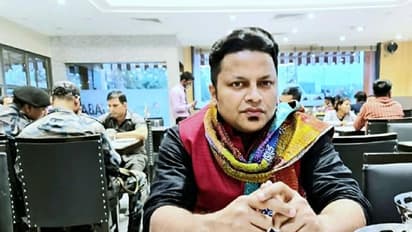 'কেন এতগুলি ইস্তফা একসঙ্গে', বিজেপির ভরাডুবির পর বিস্ফোরক অনুপম হাজরা