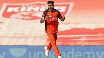 IPL 2022: భారత్  కు గతంలో అలాంటి పేసర్ లేడు.. కానీ..! సన్ రైజర్స్ బౌలర్ పై కపిల్ దేవ్ ఆసక్తికర వ్యాఖ్యలు 