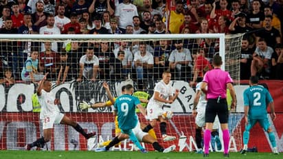 രക്ഷകനായി ബെന്സേമ, ലാലിഗയില് വമ്പന് തിരിച്ചുവരവില് റയലിന്റെ ജയഭേരി; ഫ്രാന്സില് പിഎസ്ജി കിരീടത്തിനരികെ