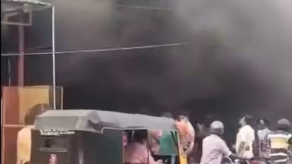 Okinawa Dealership Burns: పేలుతున్న ఎలక్ట్రిక్ వెహికల్స్.. వాహనాలను రీకాల్ చేస్తున్న కంపెనీ..!